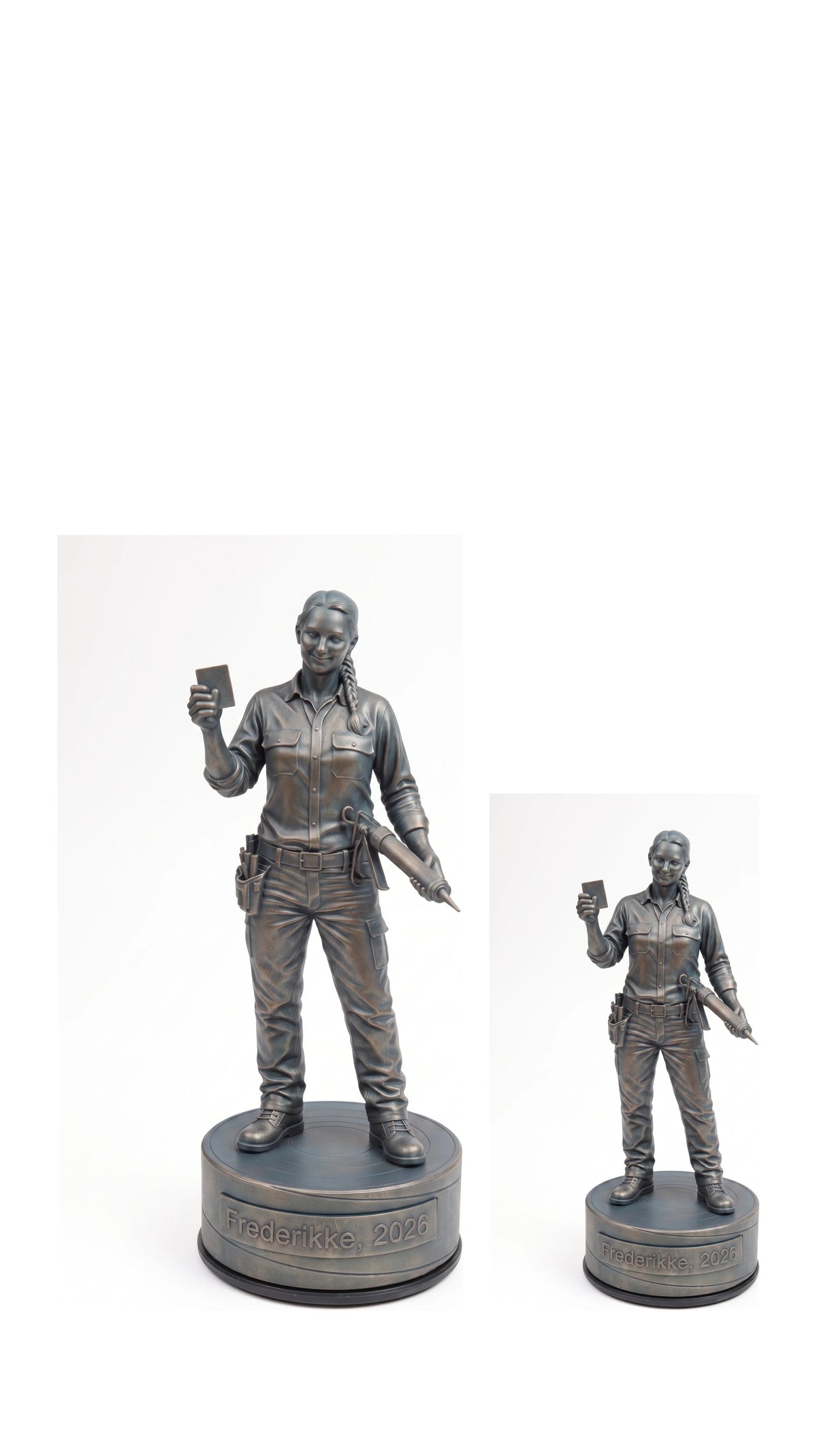 Glarmesterfigur hun – duo, hvid baggrund